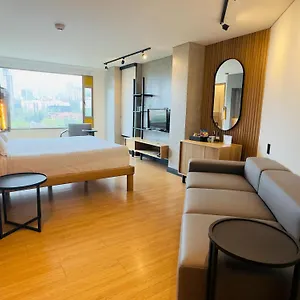 https://casa-victoria.colombiamedellinhotels.com